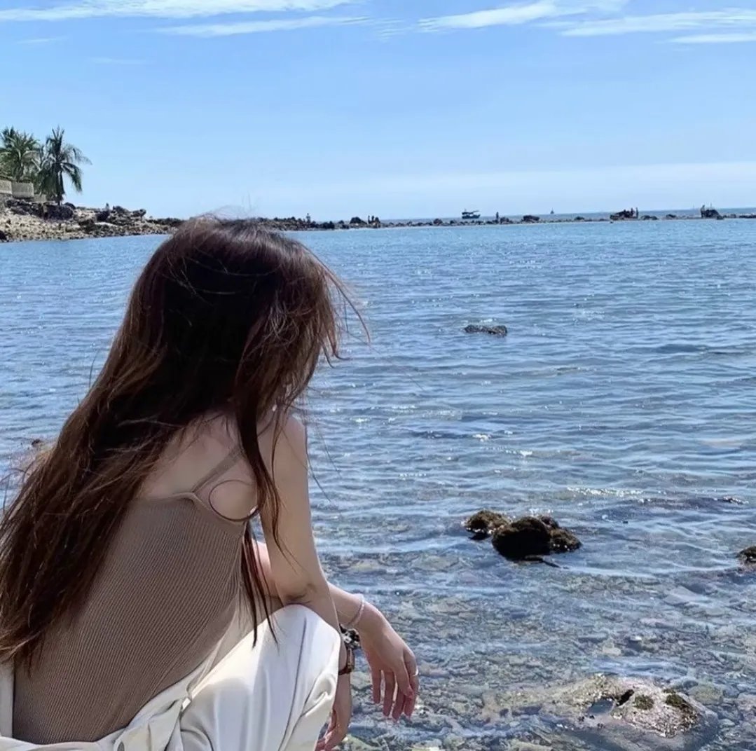 黑色河流